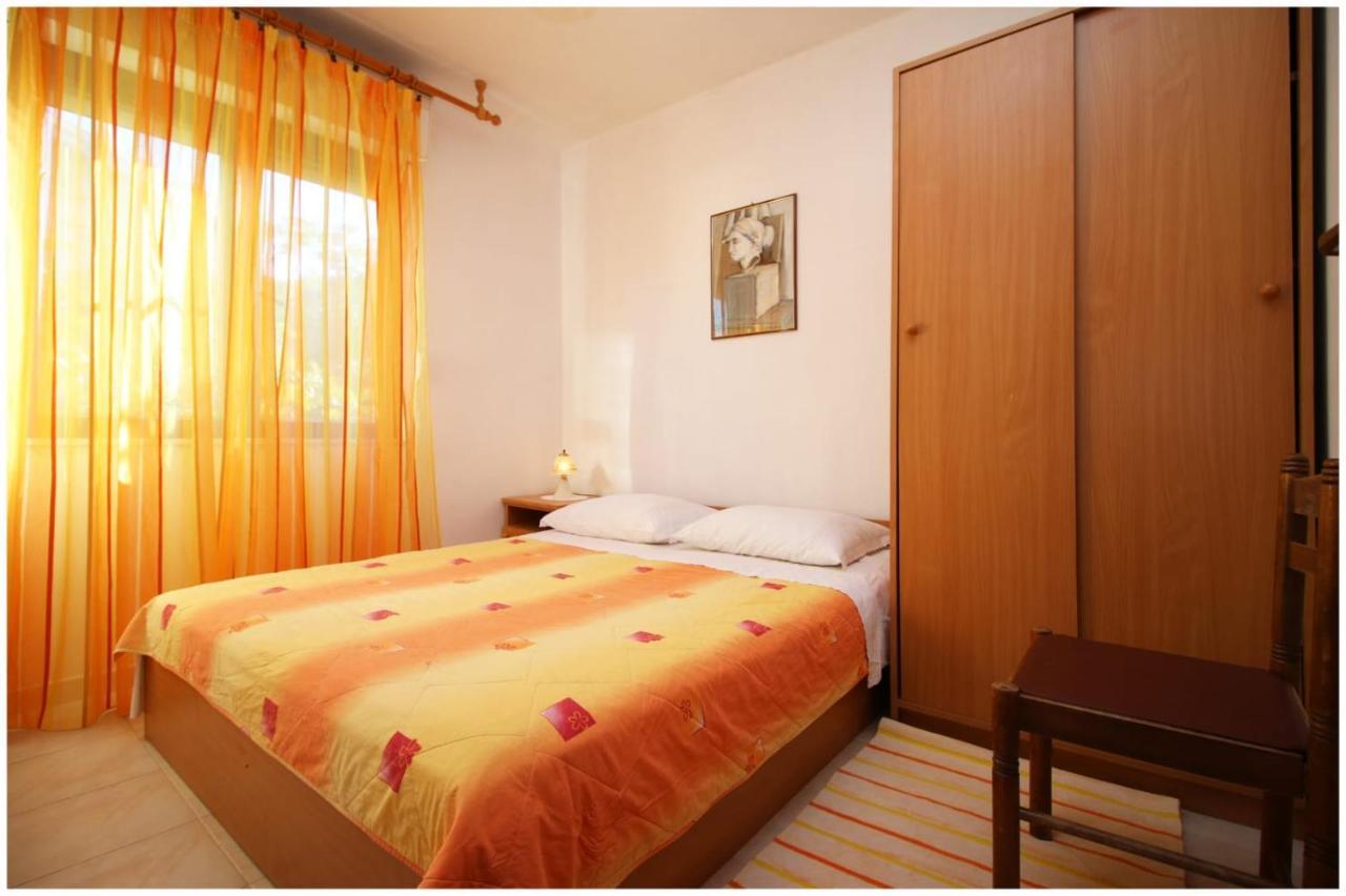 Apartments Bilo Near Примоштен Экстерьер фото