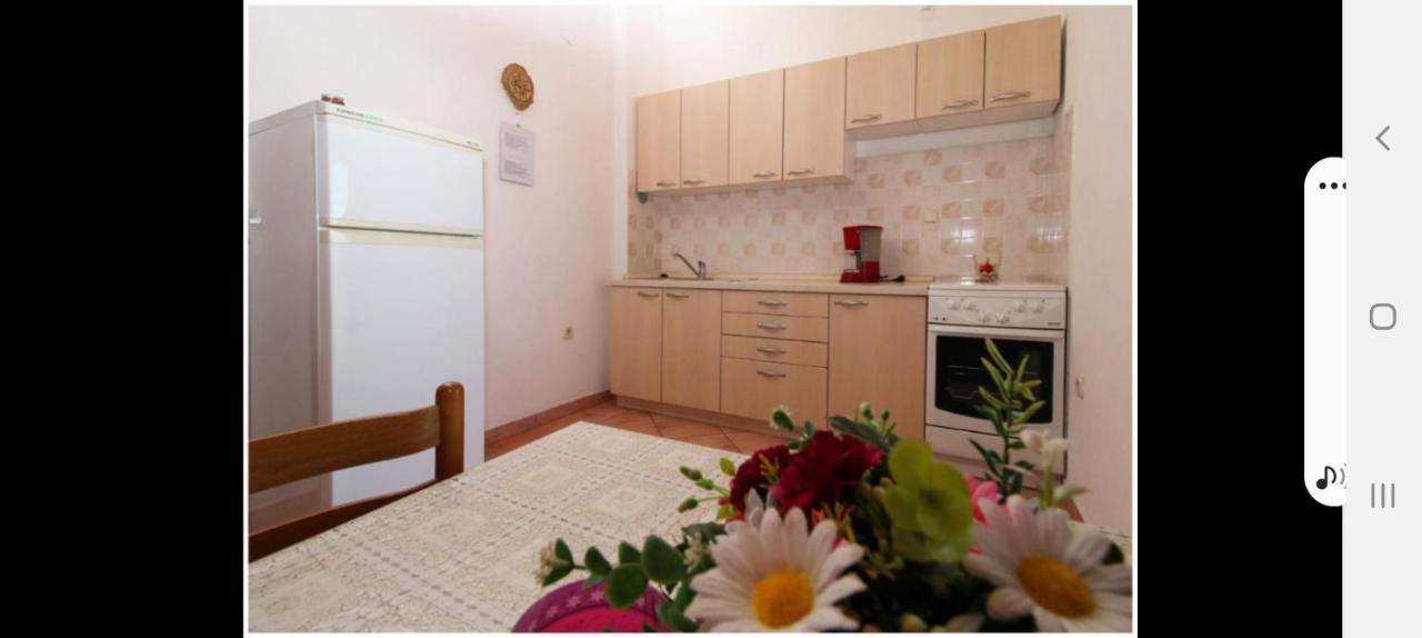 Apartments Bilo Near Примоштен Экстерьер фото